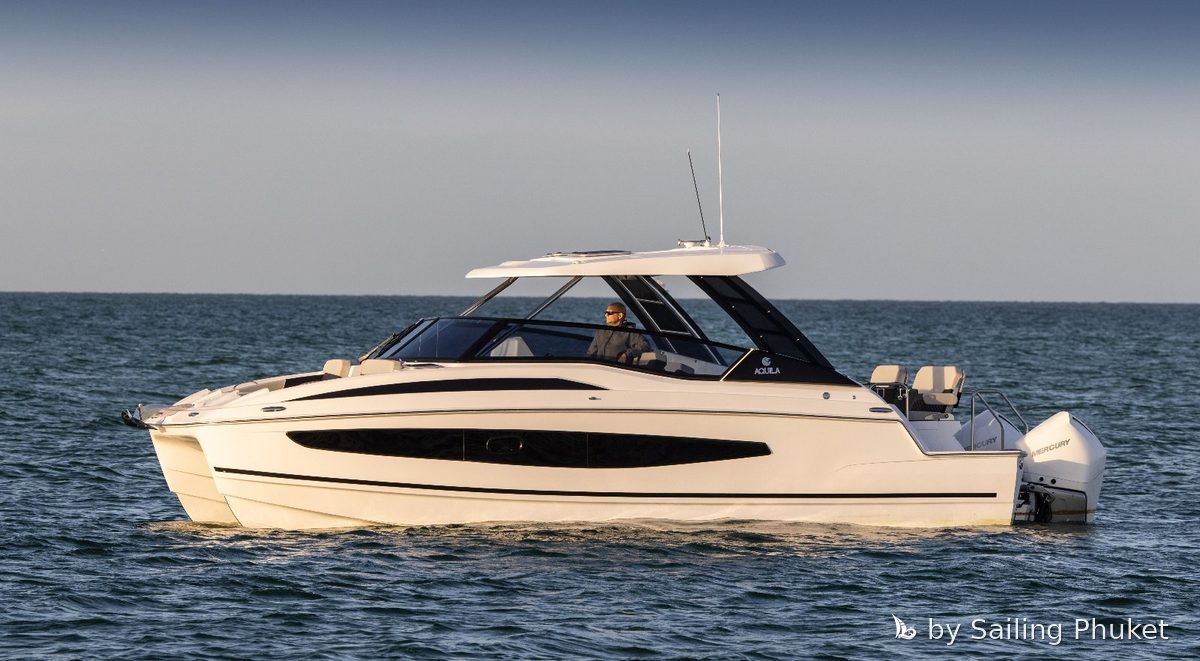Ruen 5 on a private charter around Phuket's islands