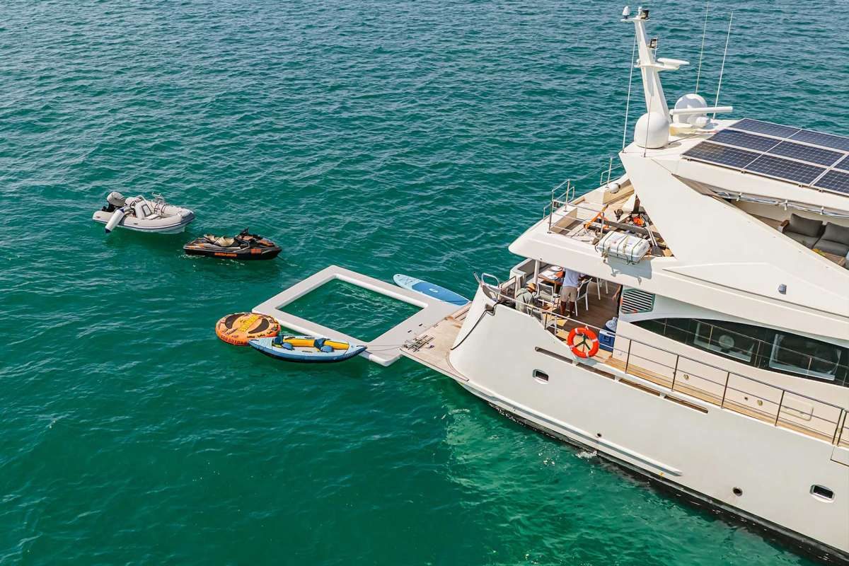 Beluga 88ft - private superyacht charter in Phuket