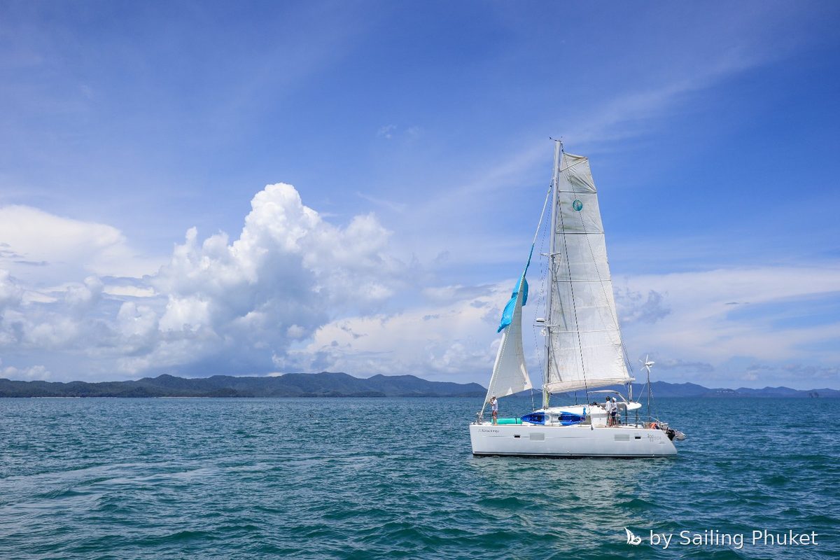 Eos - bareboat sailing catamaran charter in Phuket