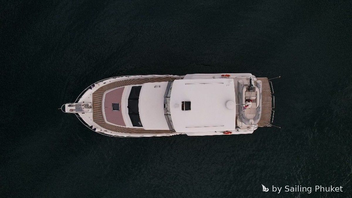 Jawsss on a private charter around Phuket's islands