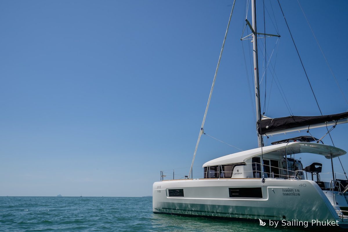 K-35 on a private charter around Phuket's islands