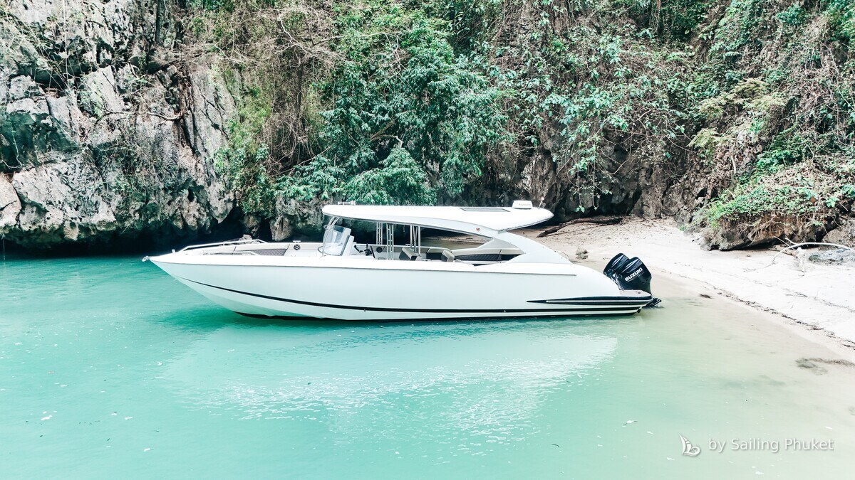 42ft Ocean Pearl on a private charter around Phuket's islands