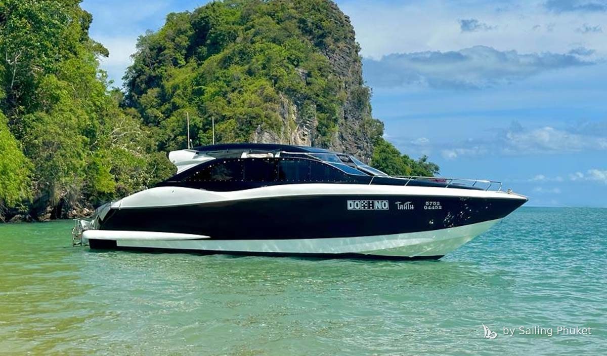 Speedboat 39ft on a private charter around Phuket's islands