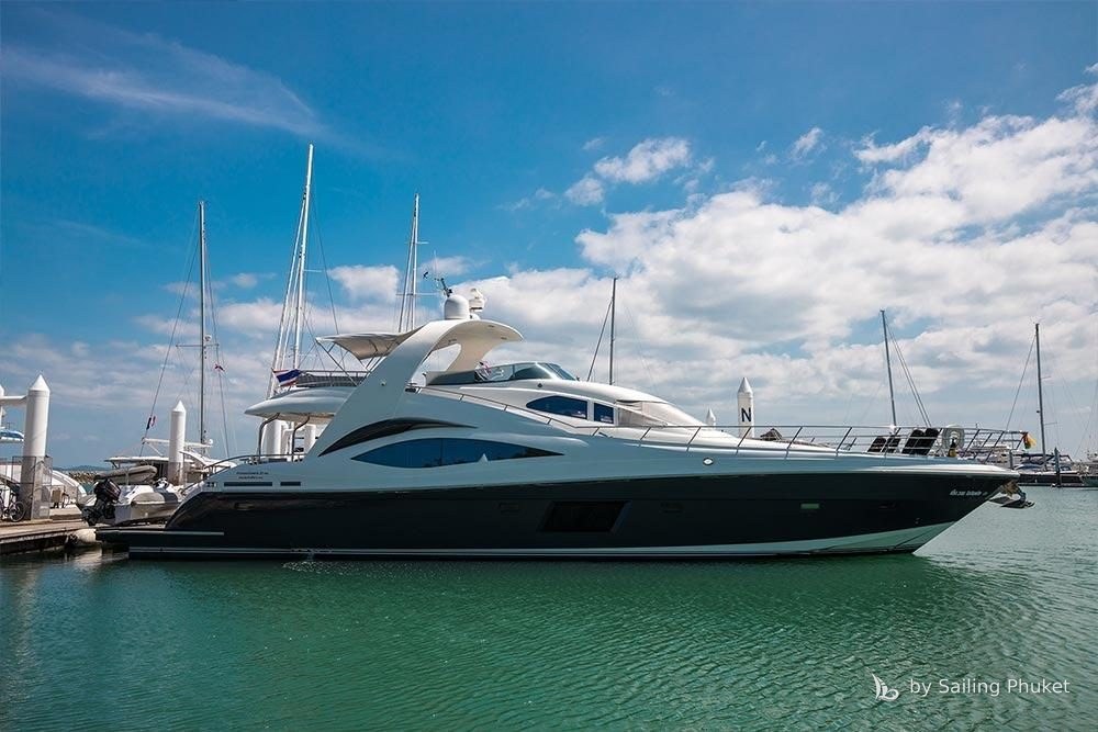 Tachou 76ft on a private charter around Phuket's islands