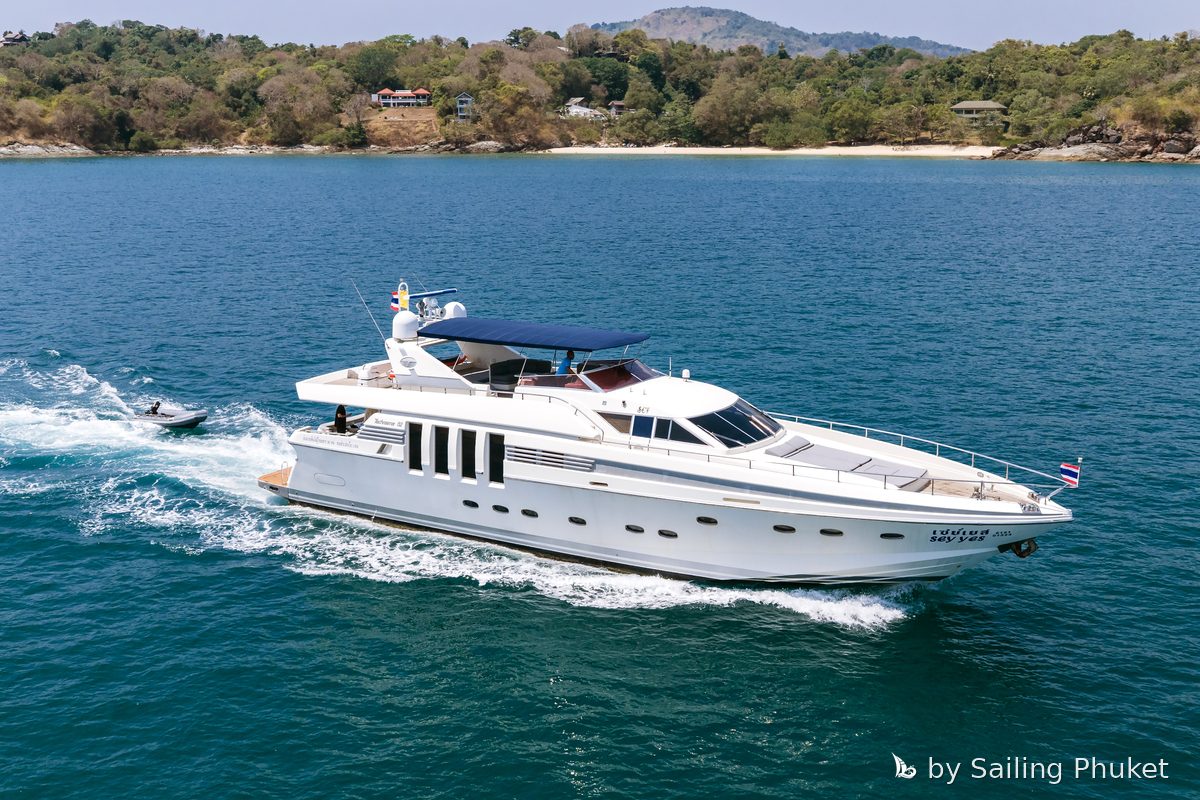 Technema 89ft - VIP yacht charter in Phuket